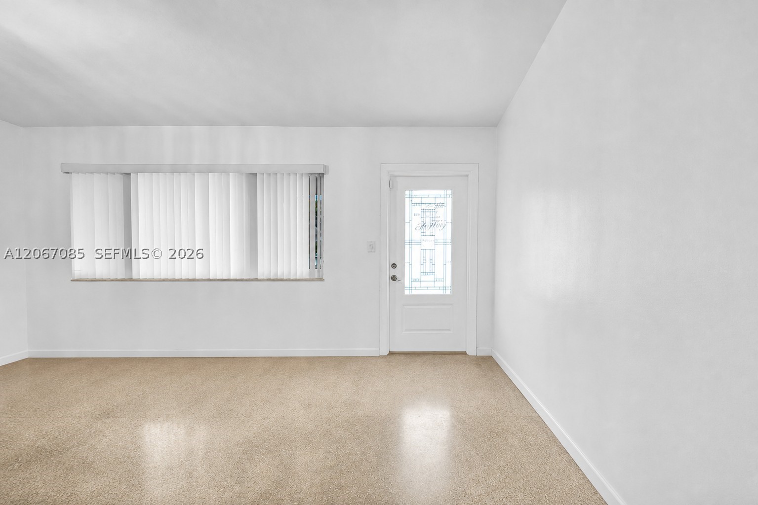 7561 Meridian St Property Photo 15