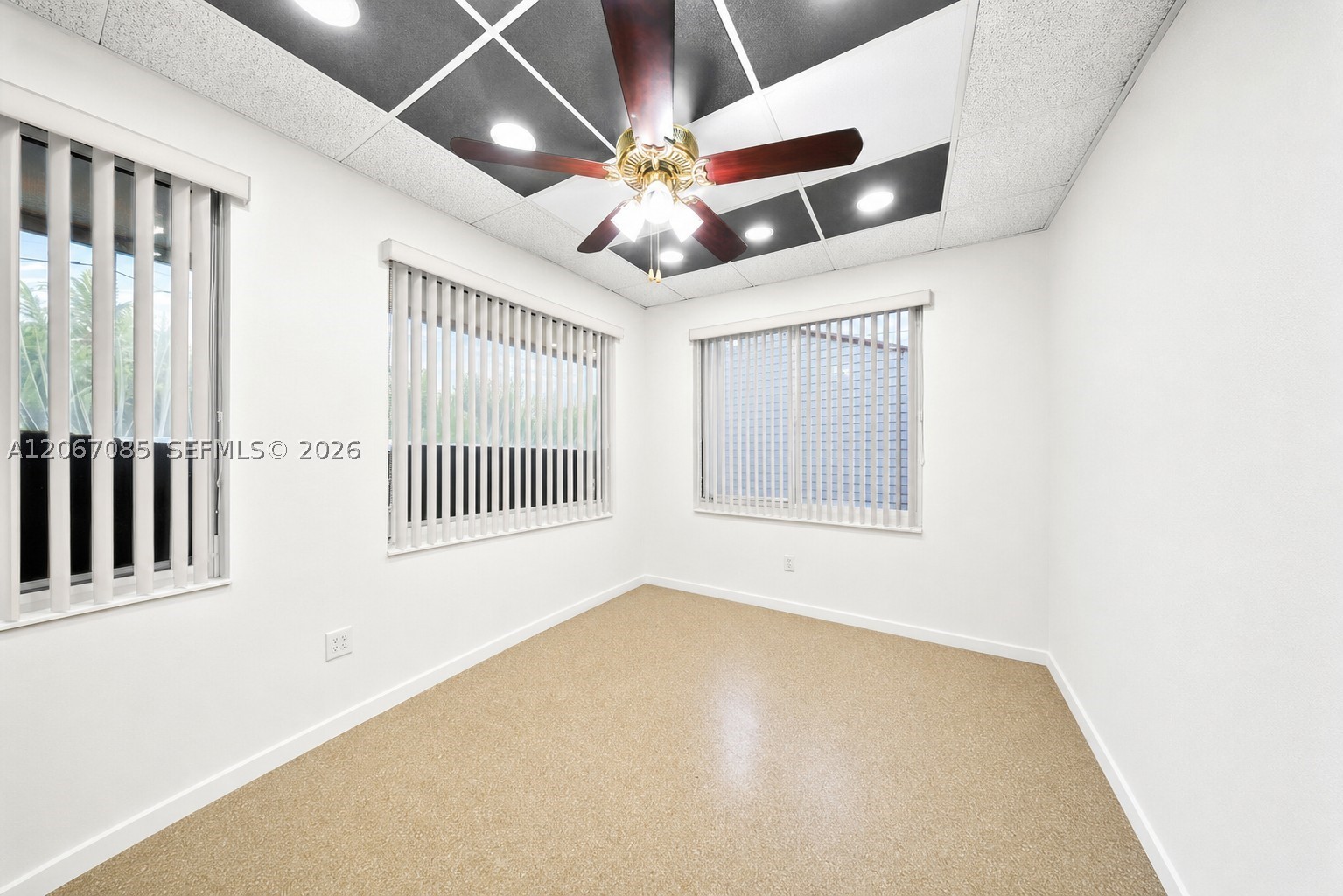7561 Meridian St Property Photo 17