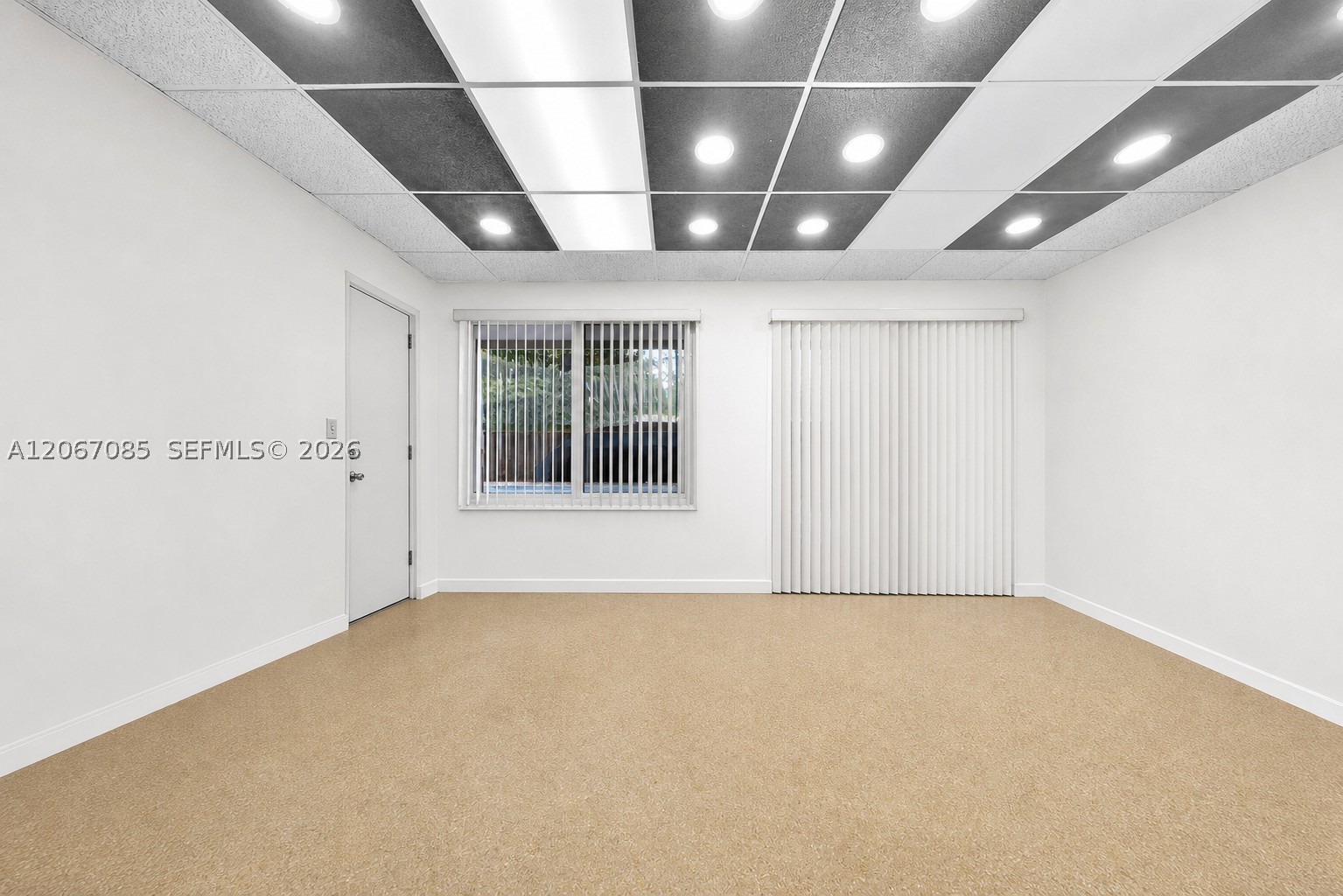 7561 Meridian St Property Photo 18