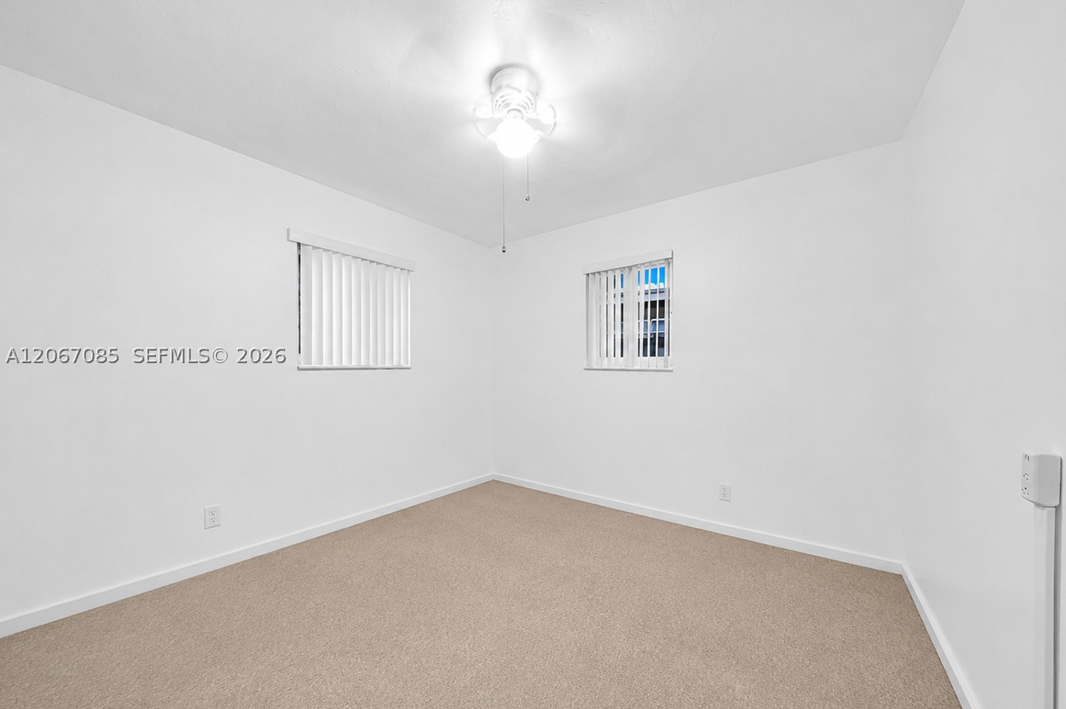 7561 Meridian St Property Photo 31