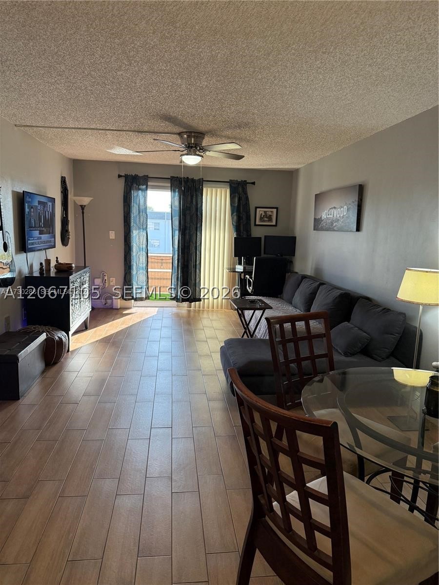 6507 Winfield Blvd 231-c Property Photo 9