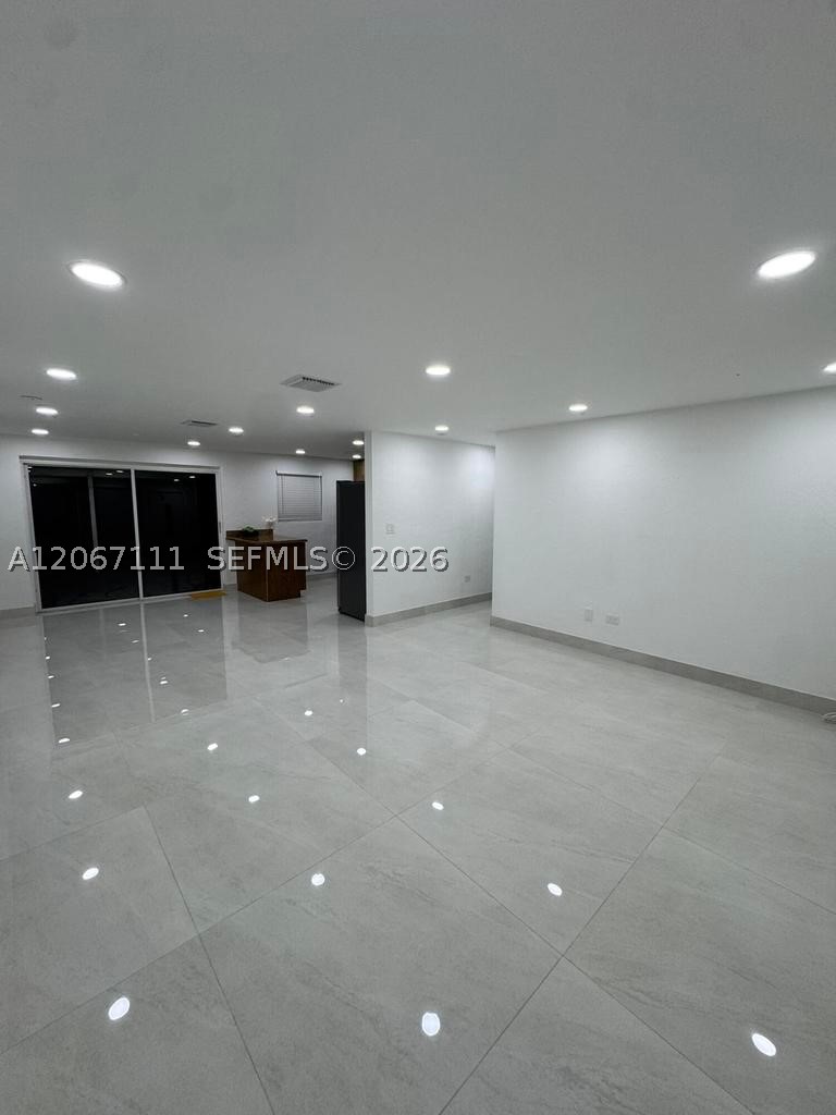664 Colson Dr Property Photo 3