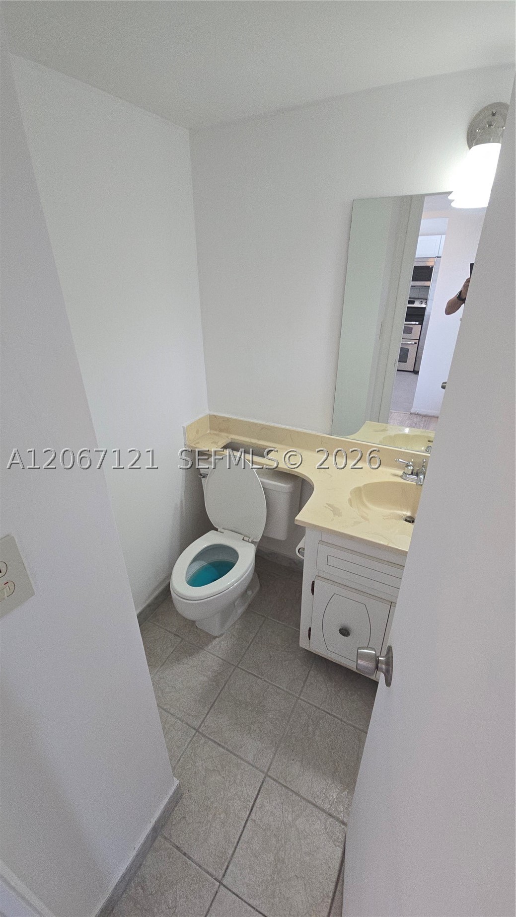 3511 Inverrary Dr 205 Property Photo 4