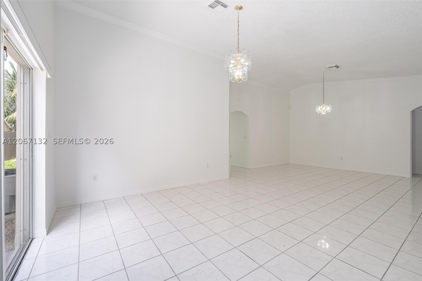 12851 Nw 7th Ter Property Photo 8