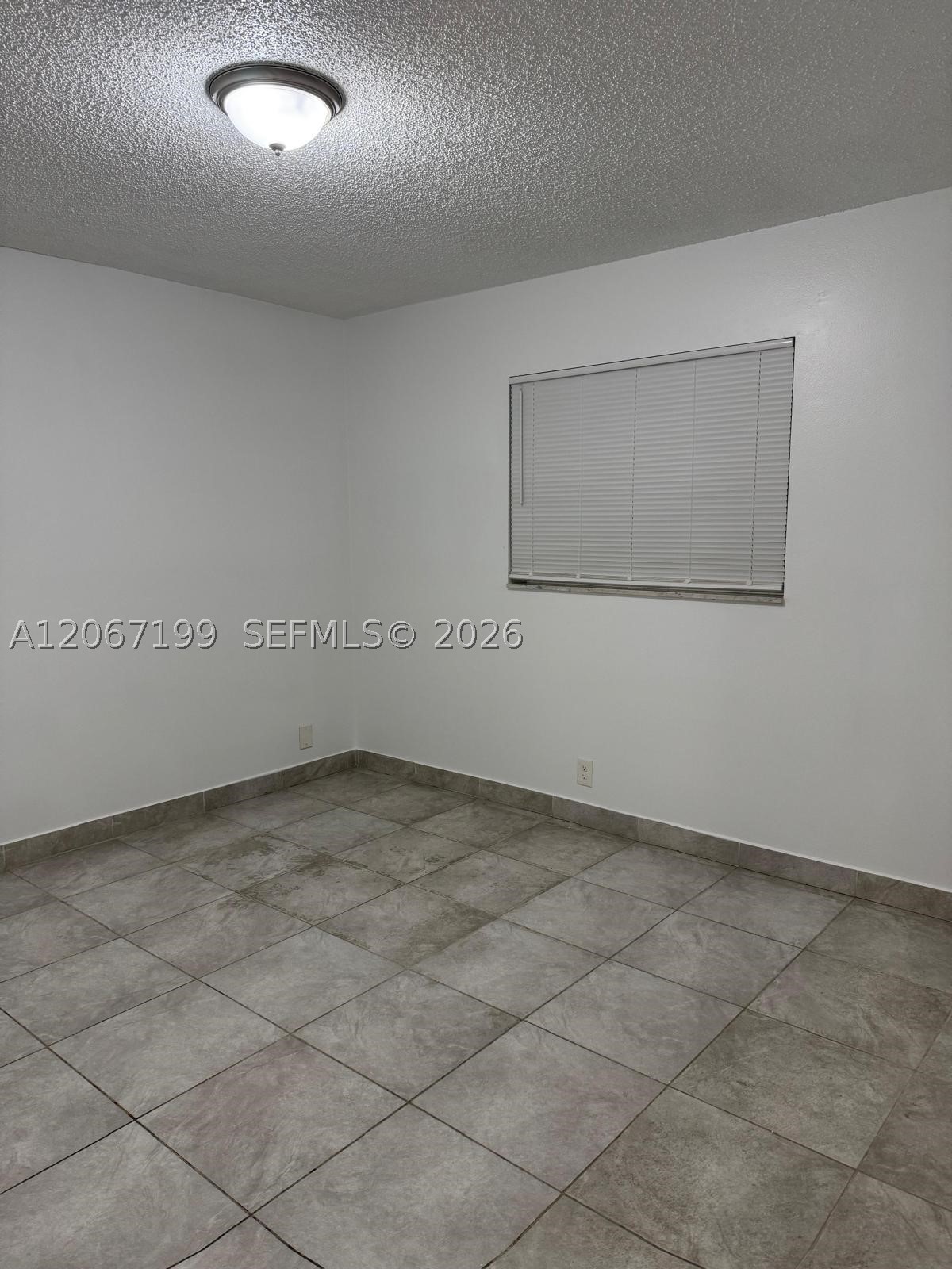 1746 N 3rd Ave N 3 Property Photo 5