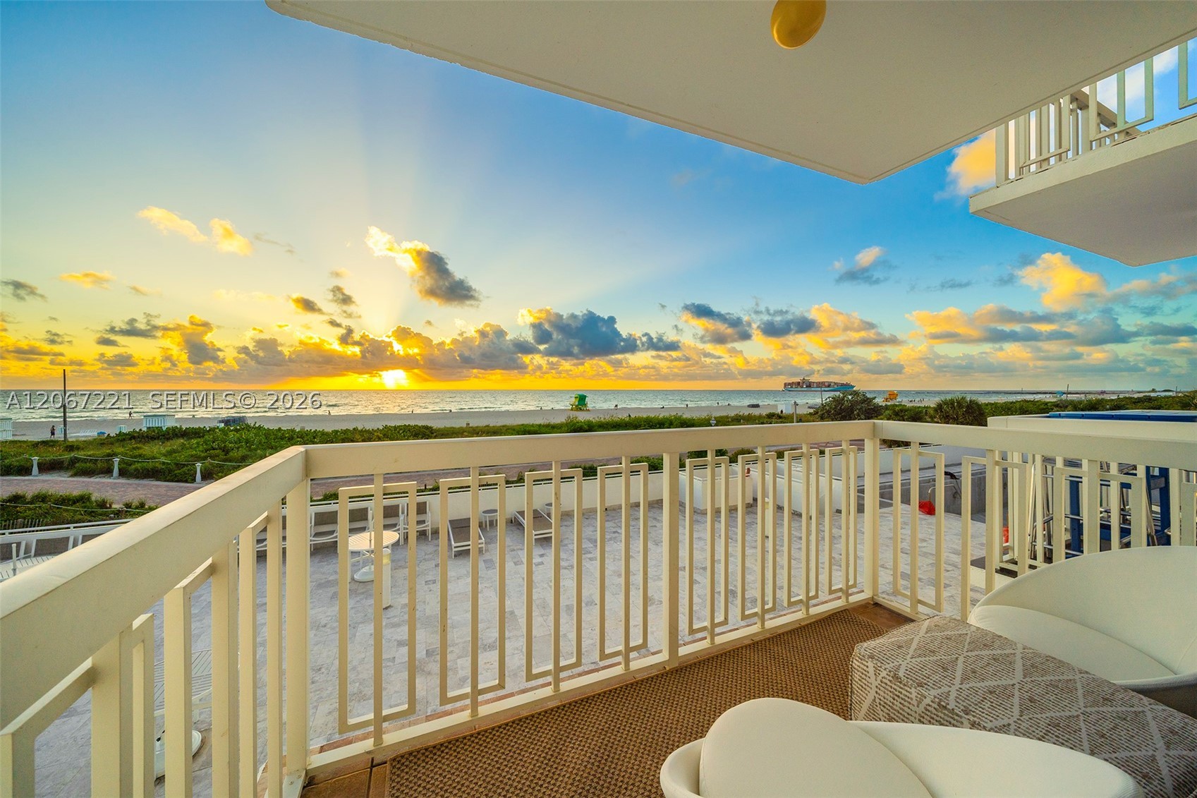 401 Ocean Dr 318 Property Photo 3