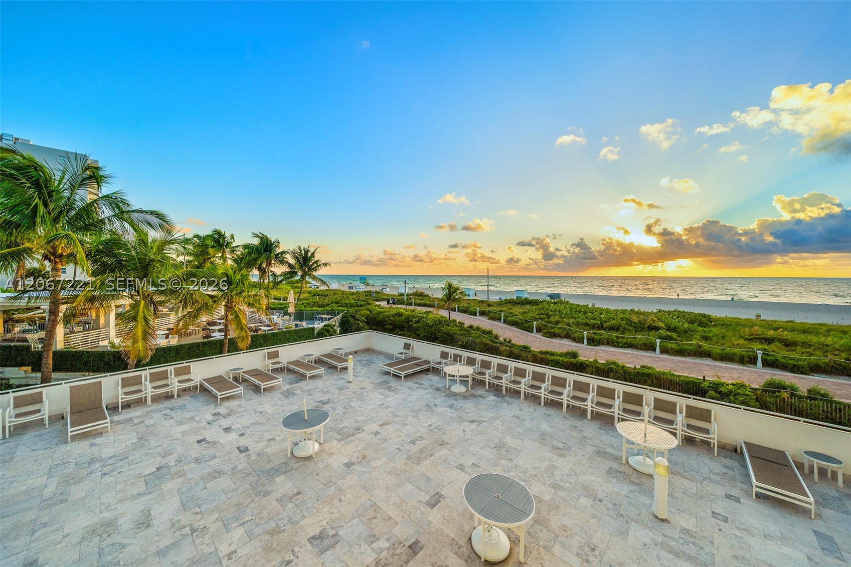 401 Ocean Dr 318 Property Photo 4
