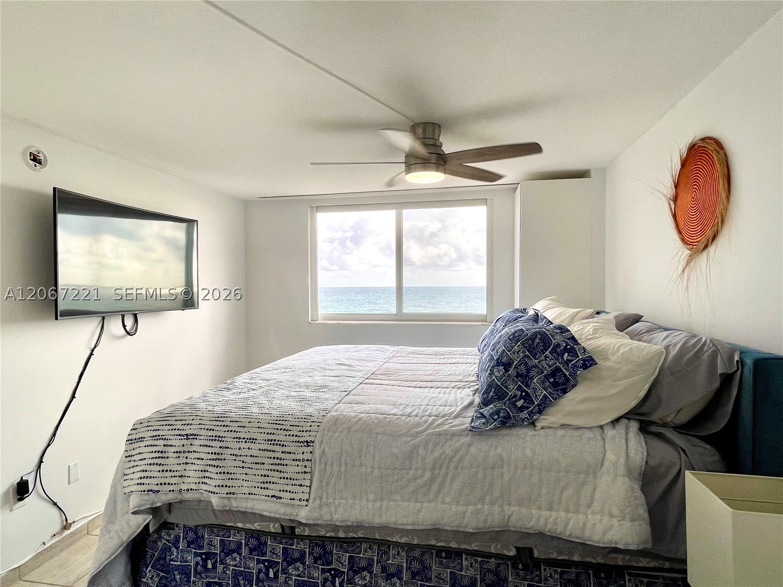 401 Ocean Dr 318 Property Photo 10