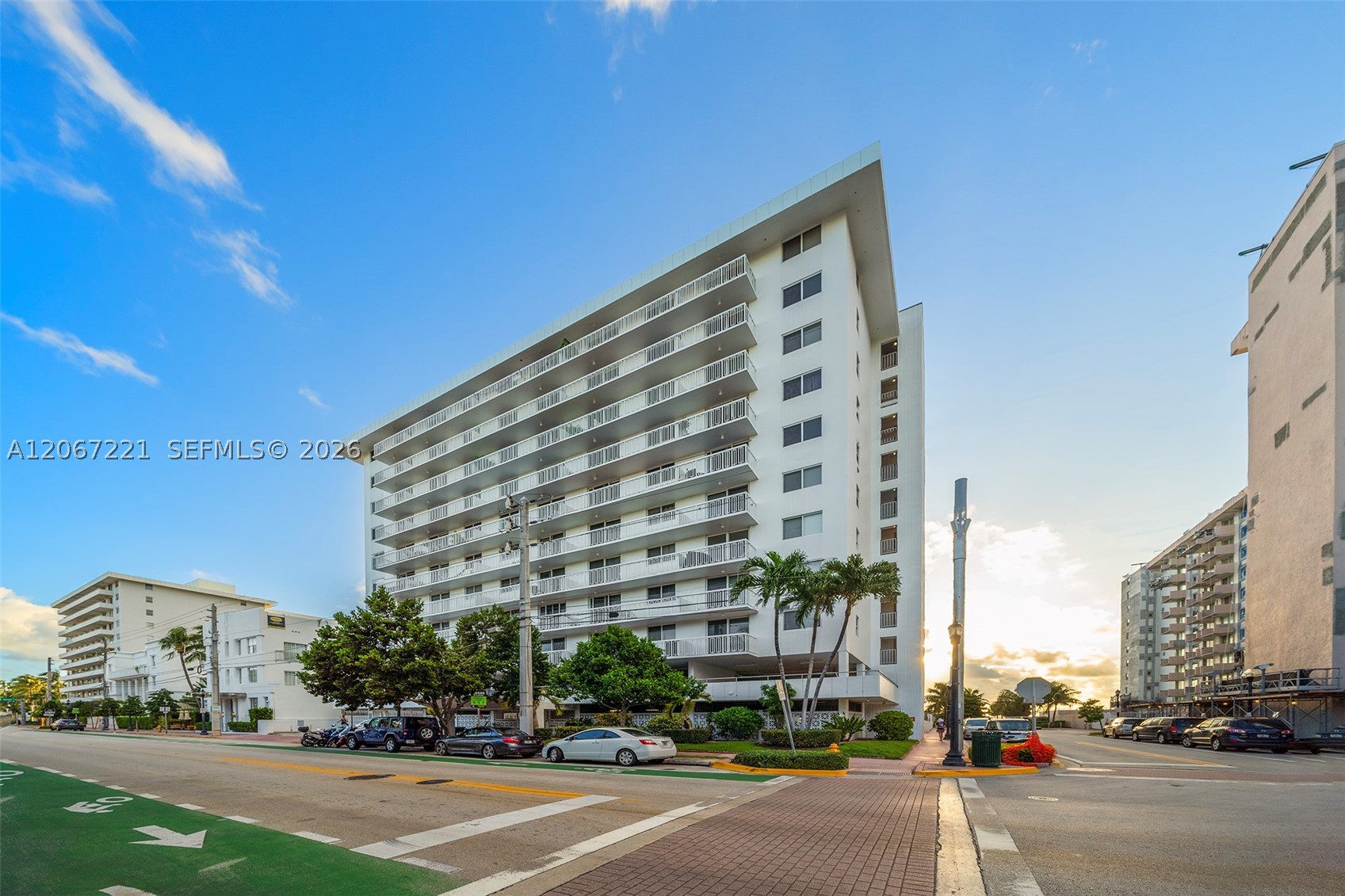 401 Ocean Dr 318 Property Photo 16
