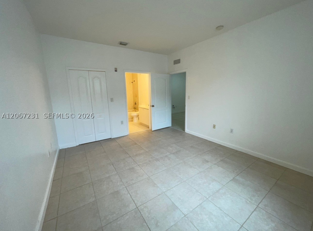 1535 Se 26th St 104 Property Photo 5
