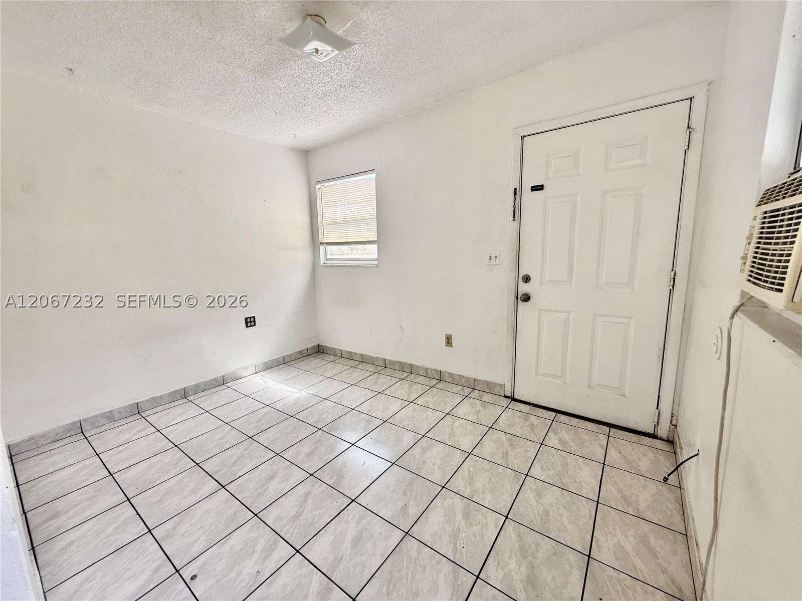 718 Sw 11th Ave 6 Property Photo 3