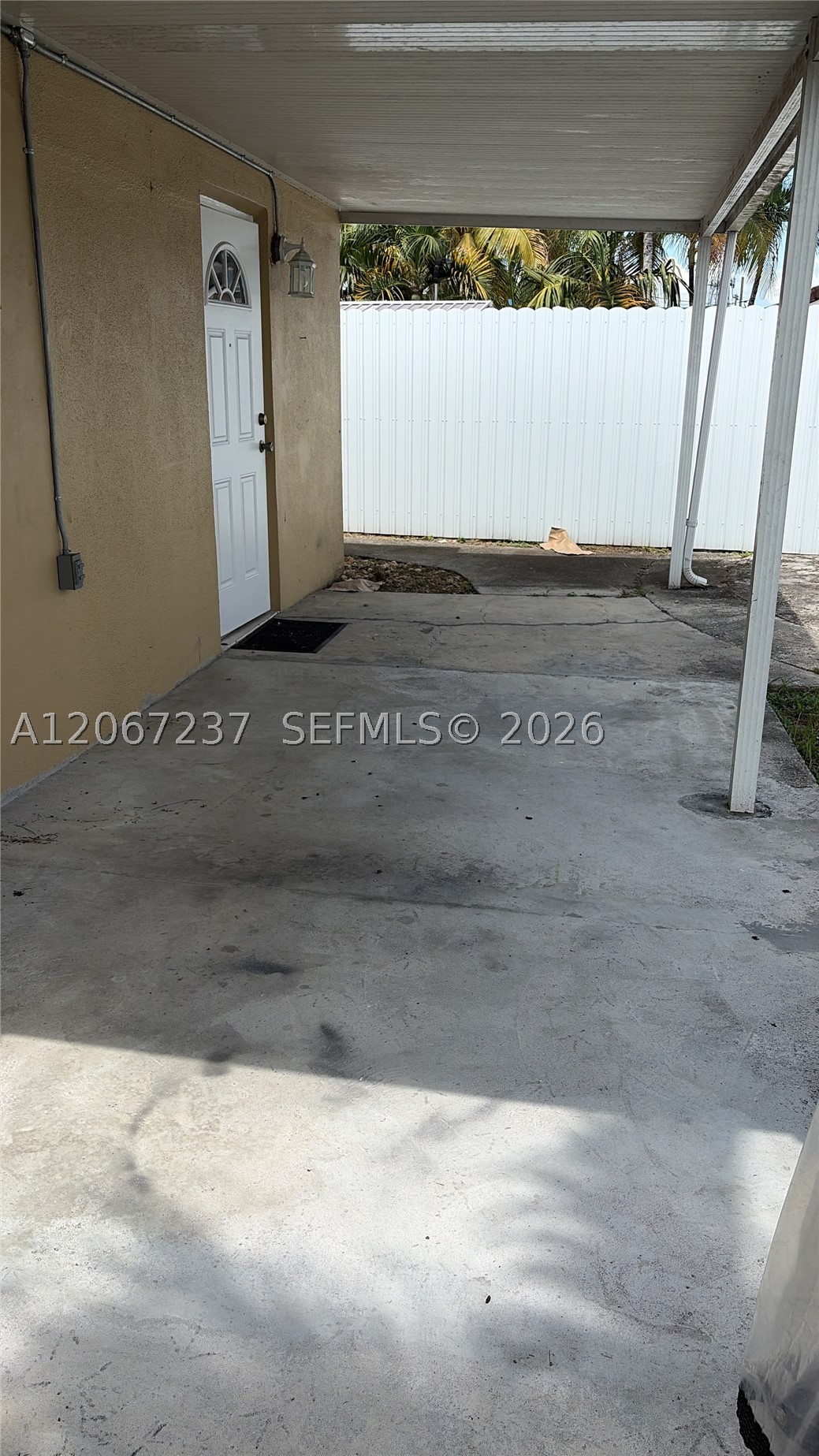 170 E 46th St 2 Property Photo 1
