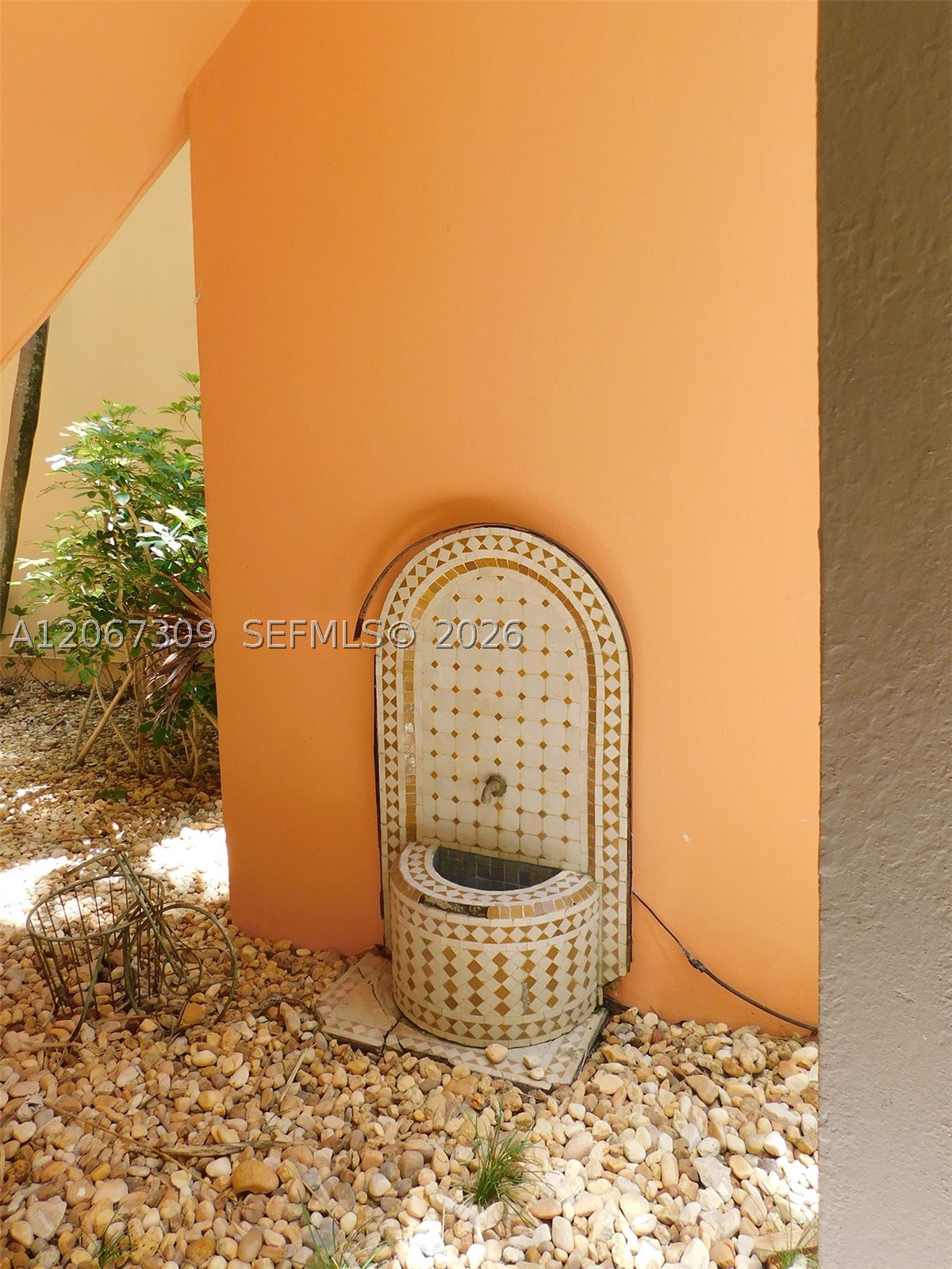 4812 Pine Tree Dr 206 Property Photo 24