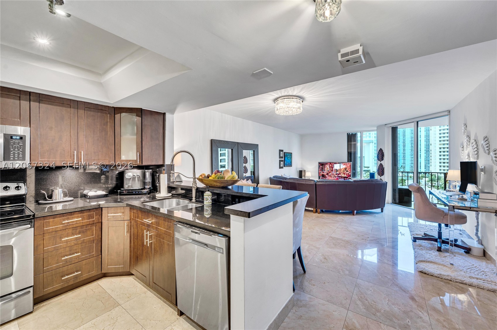 520 Brickell Key Dr A1012 Property Photo 6