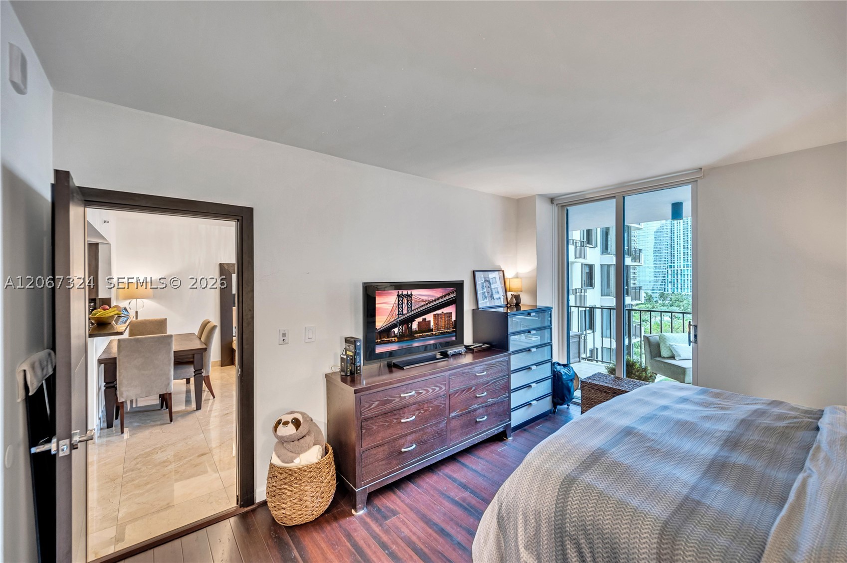 520 Brickell Key Dr A1012 Property Photo 13