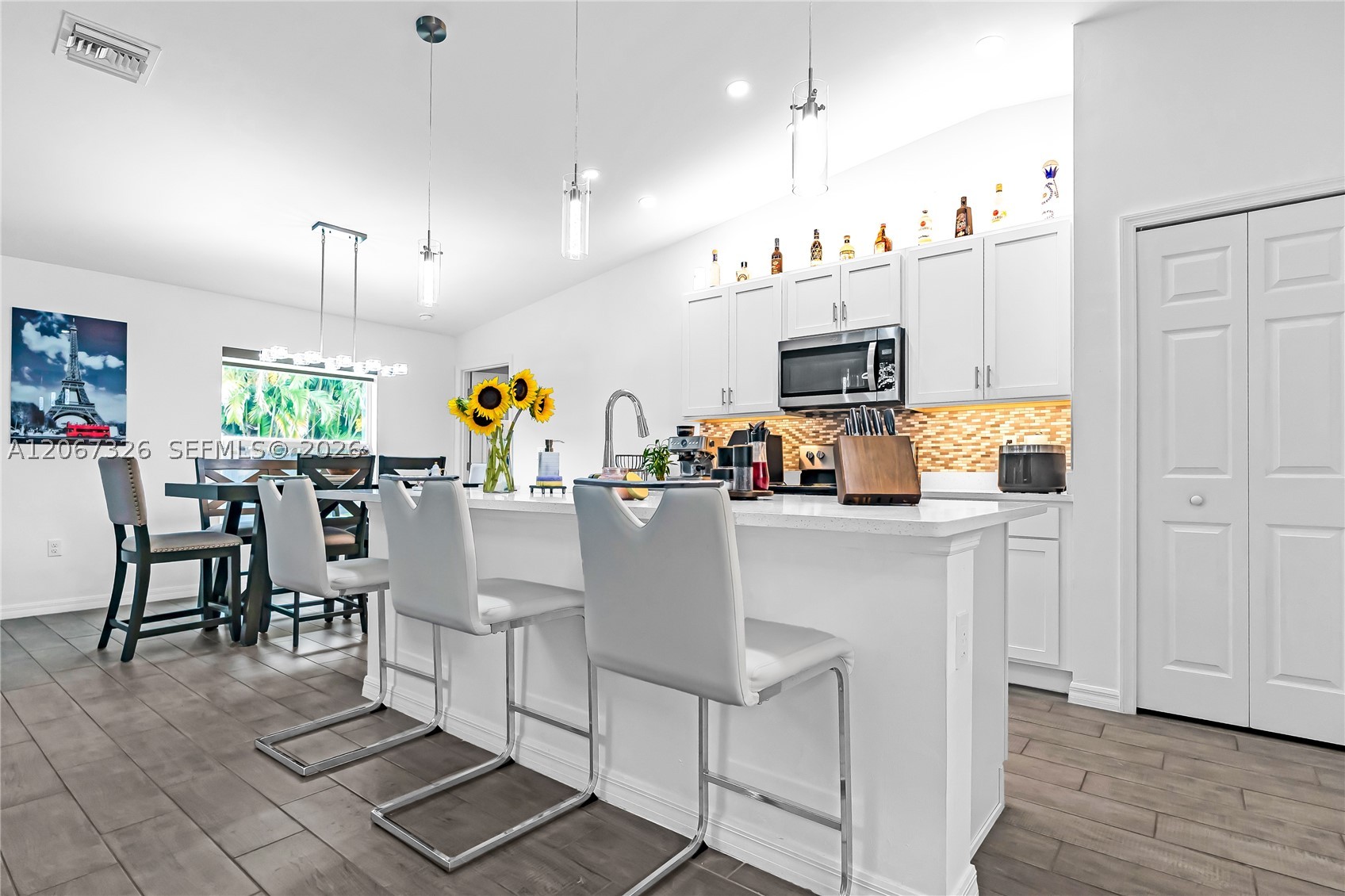 1307 1307 Sw 13th Ter Property Photo 5