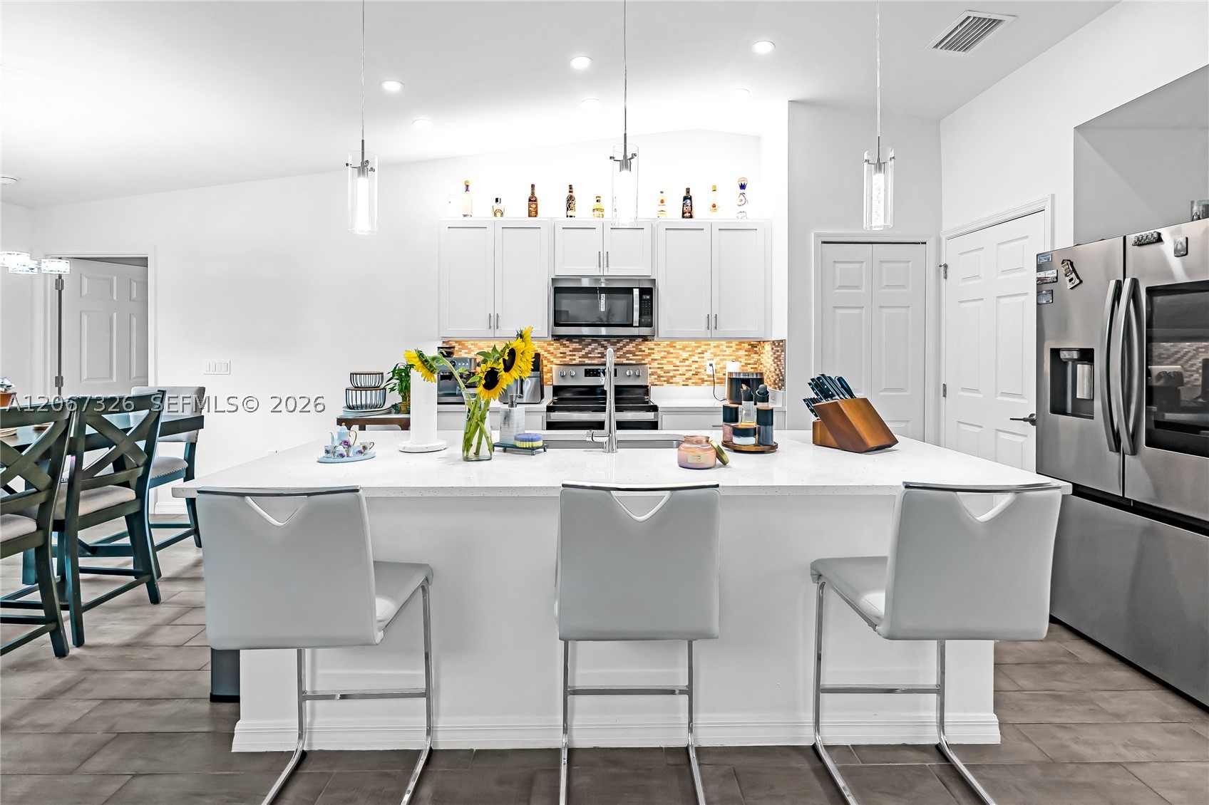 1307 1307 Sw 13th Ter Property Photo 6