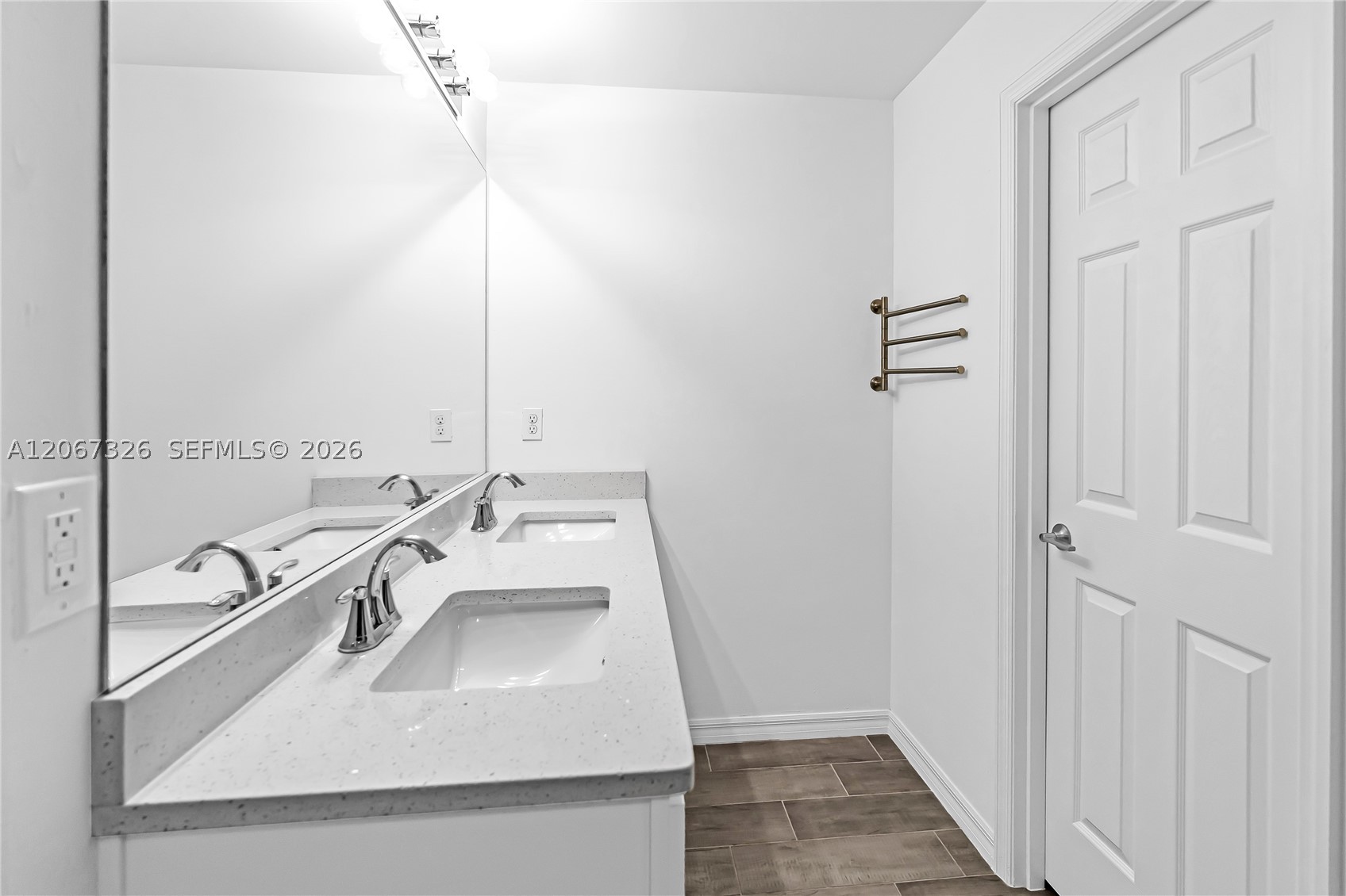 1307 1307 Sw 13th Ter Property Photo 27
