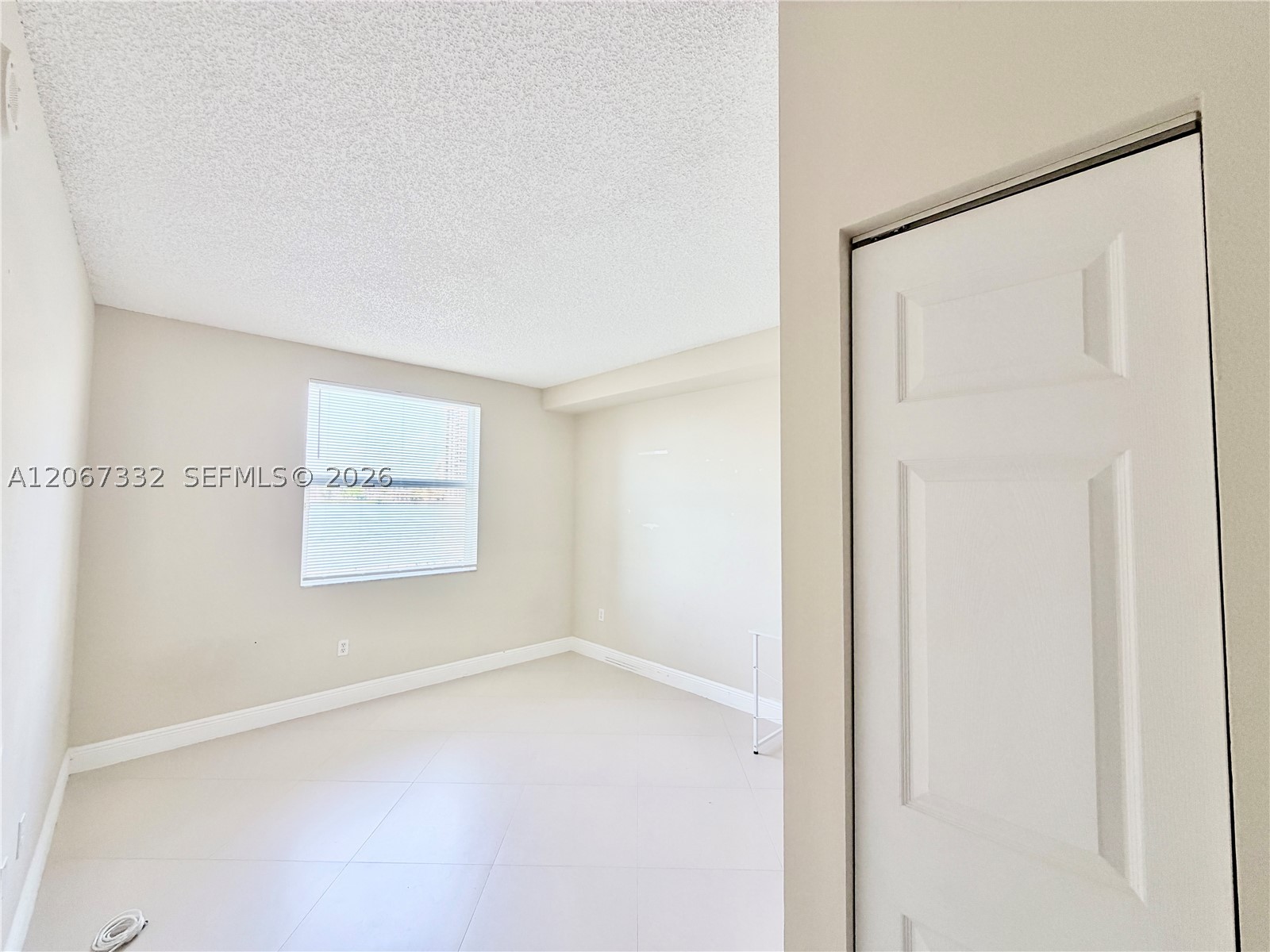 17100 N Bay Rd 1105 Property Photo 13