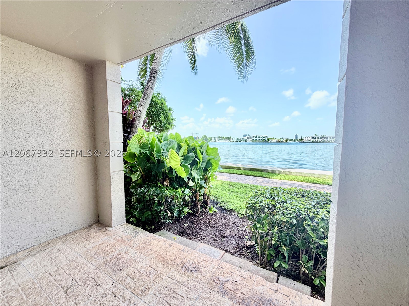 17100 N Bay Rd 1105 Property Photo 18
