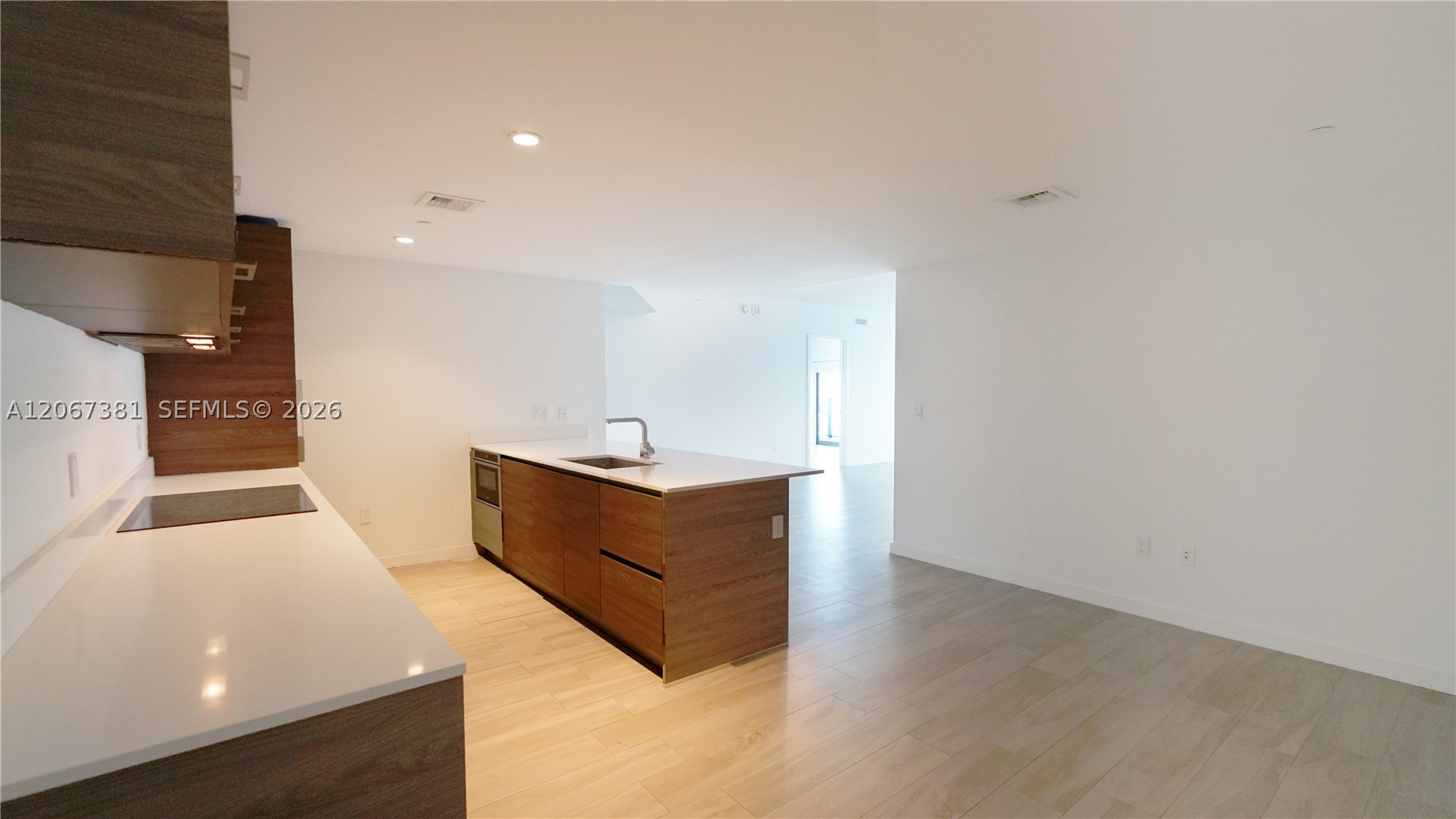 1300 S Miami Ave 2610