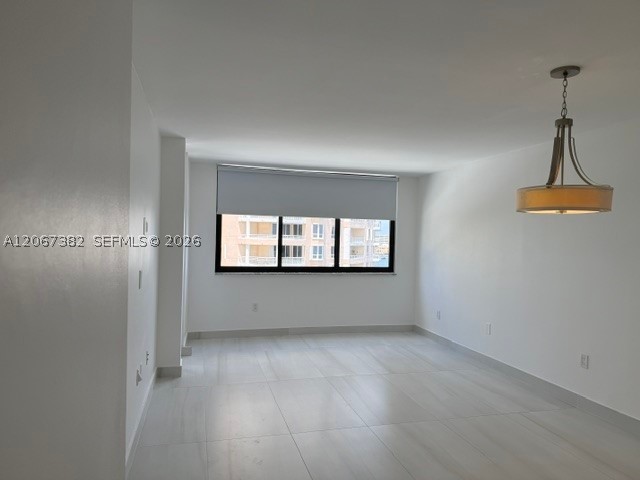 540 Brickell Key Dr 1024 Property Photo 4