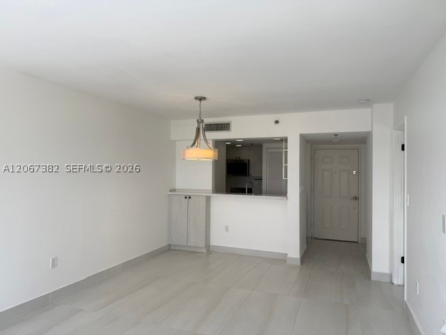 540 Brickell Key Dr 1024 Property Photo 6