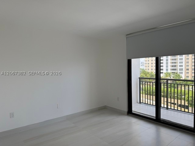 540 Brickell Key Dr 1024 Property Photo 10