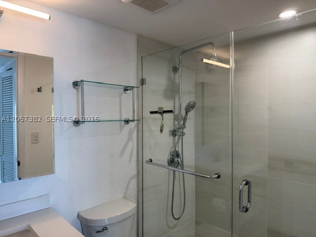 540 Brickell Key Dr 1024 Property Photo 13
