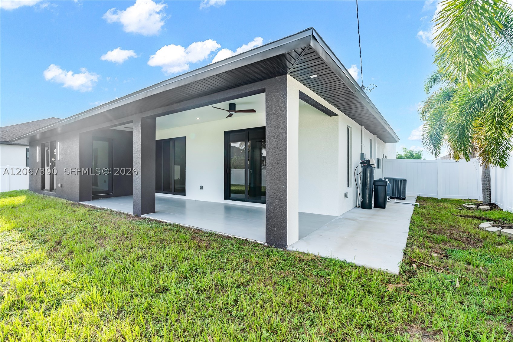 2700 2700 Sw Ember Ter Property Photo 40