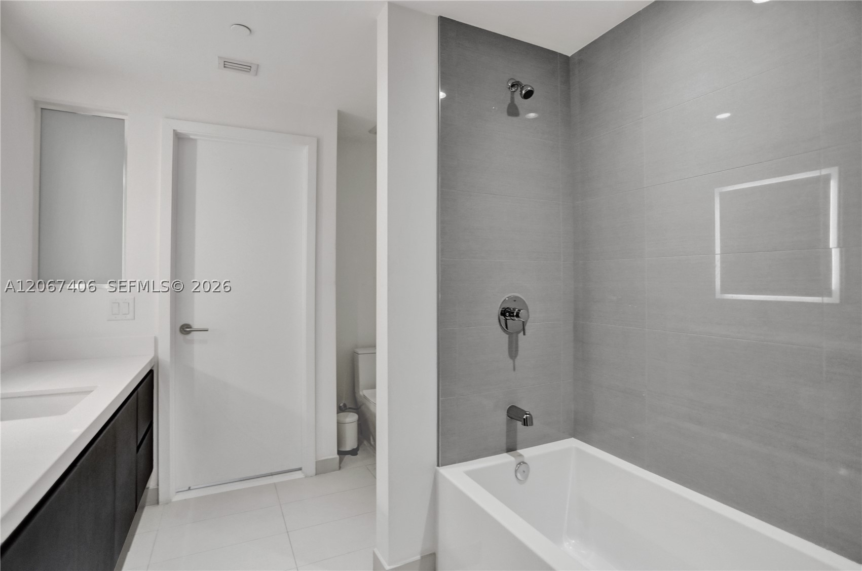 851 Ne 1st Ave 202 Property Photo 10