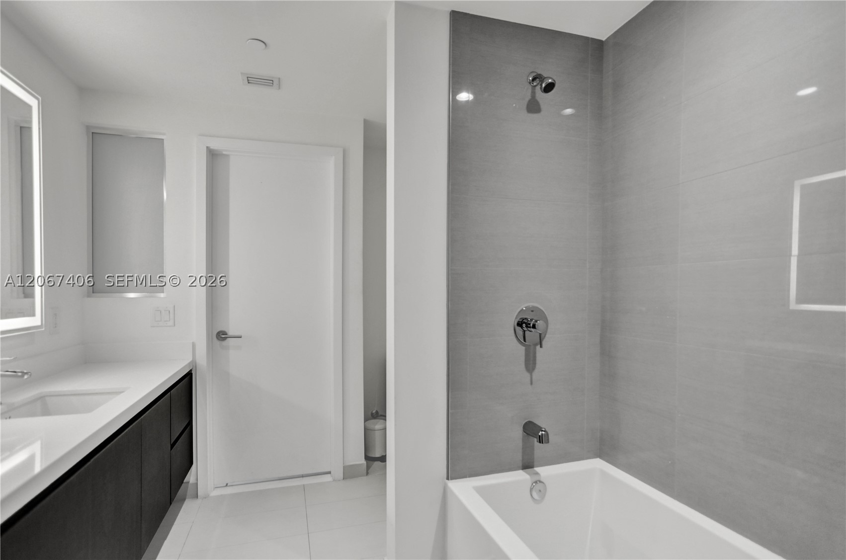 851 Ne 1st Ave 202 Property Photo 13