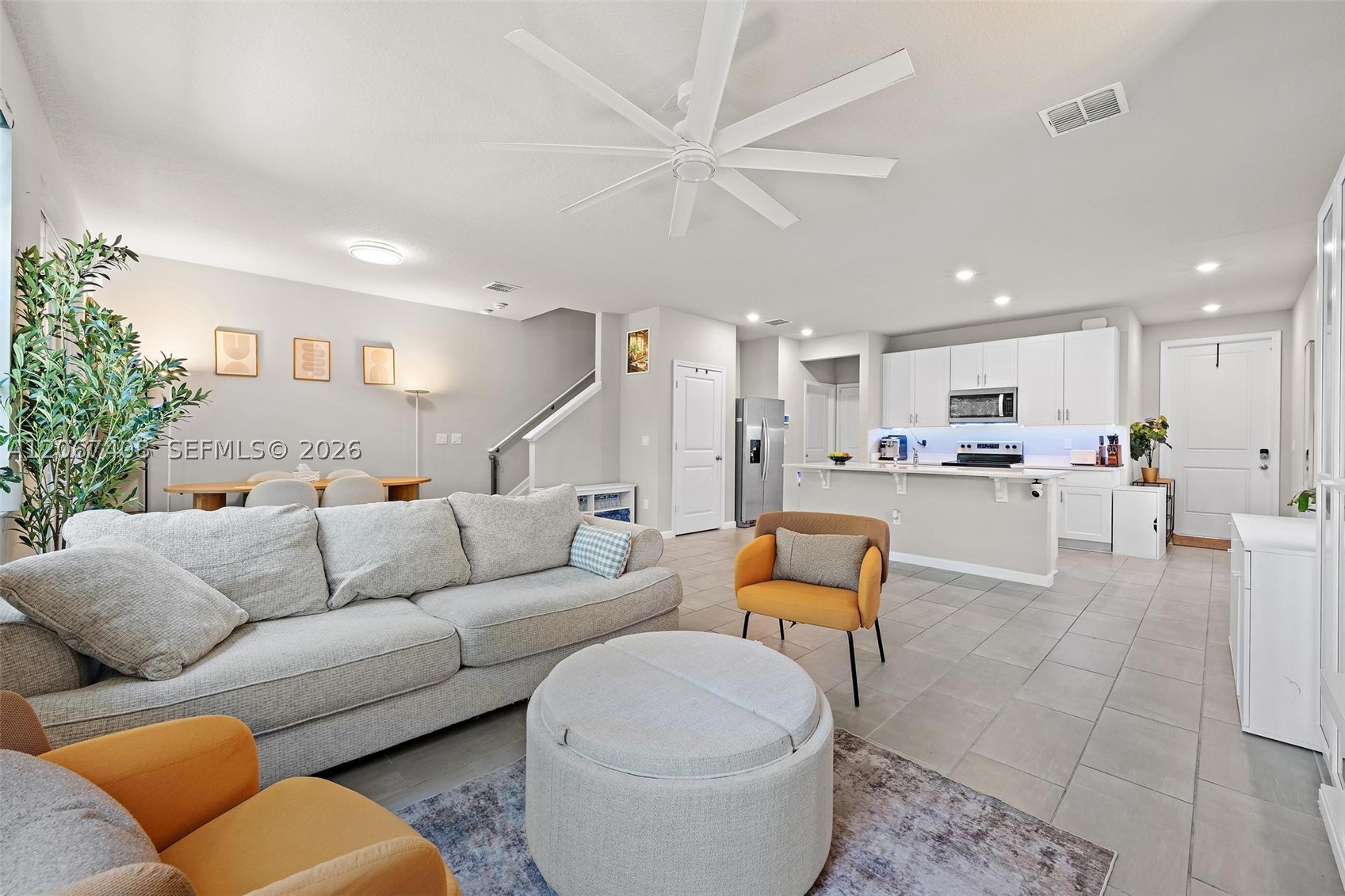1616 Lindley St Property Photo 8