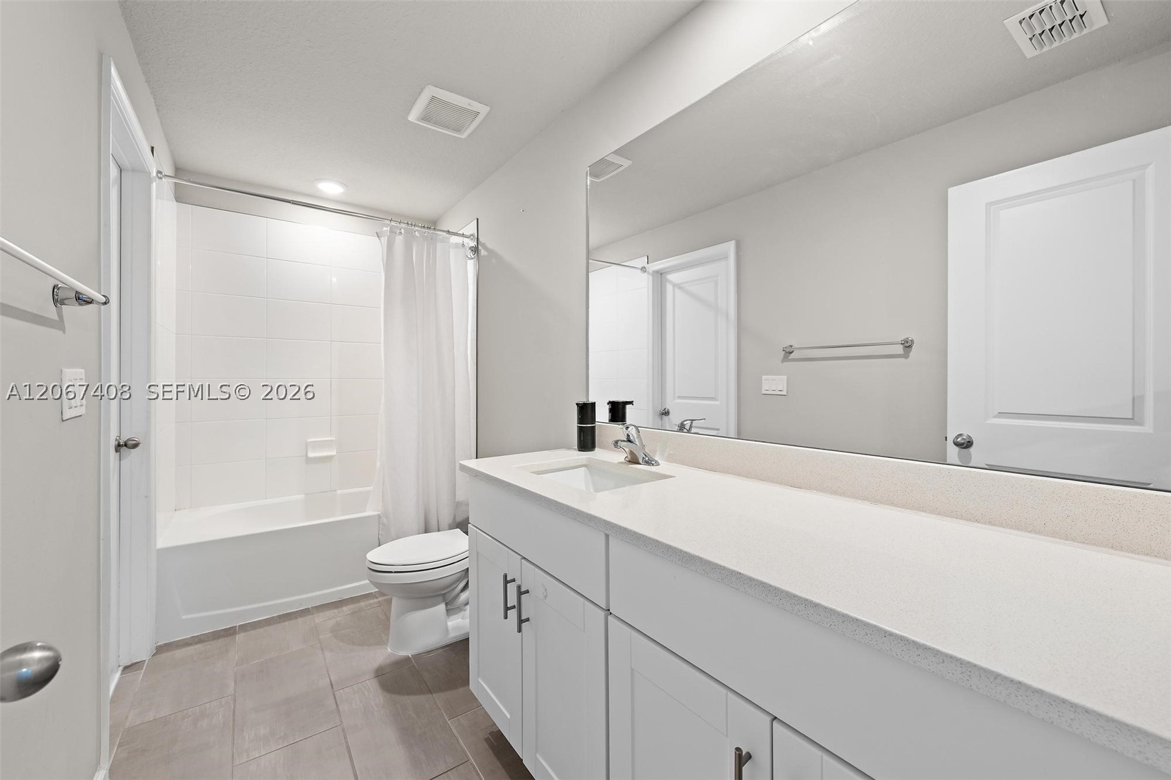 1616 Lindley St Property Photo 16