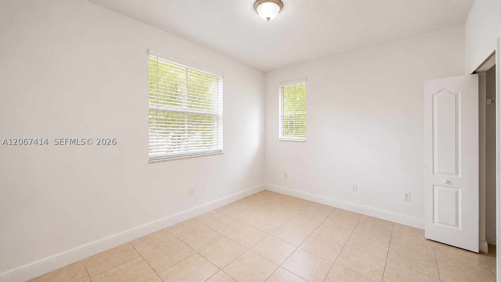 1652 Se 28th St 200 Property Photo 11