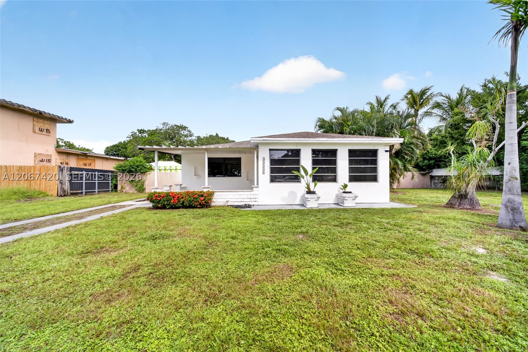 15130 S River Dr Property Photo 1