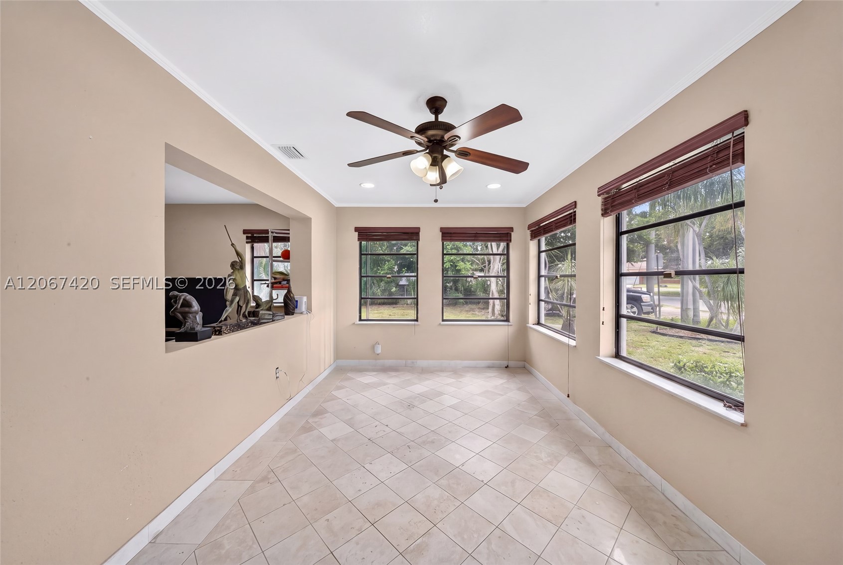 15130 S River Dr Property Photo 5