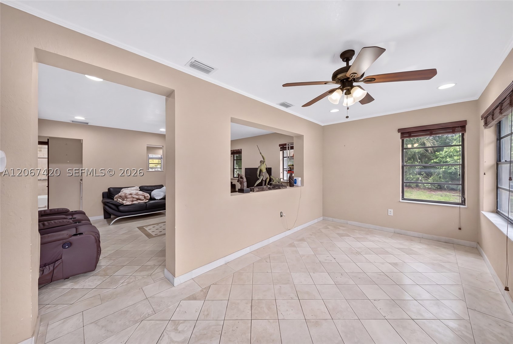 15130 S River Dr Property Photo 6