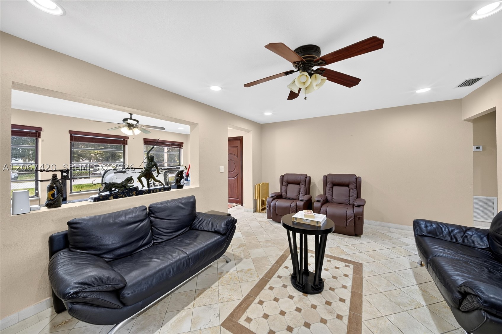 15130 S River Dr Property Photo 8