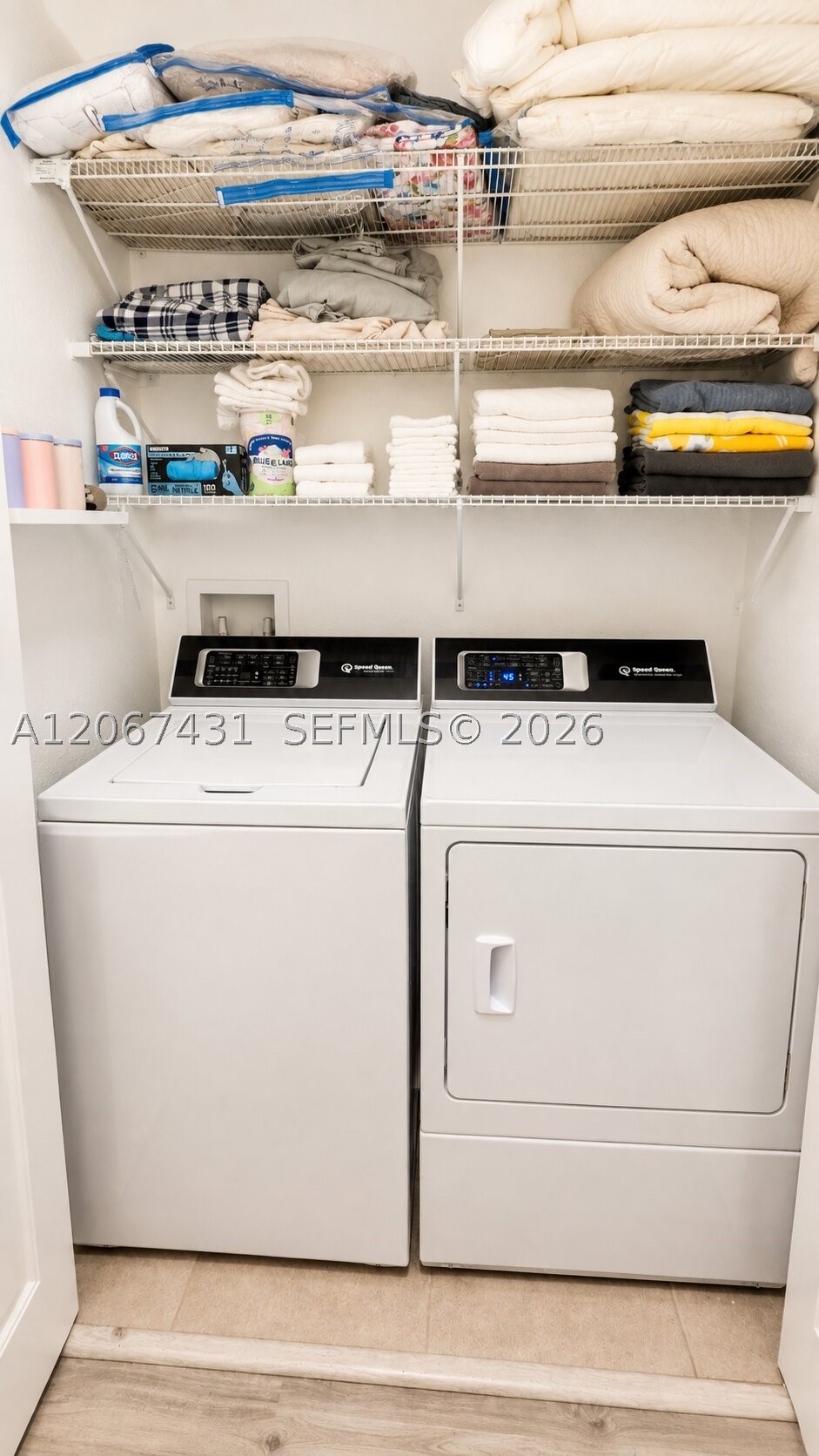 1127 Vermilion Dr Property Photo 27