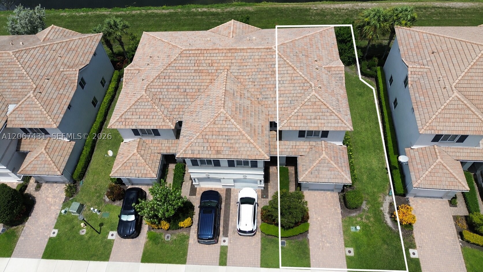 1127 Vermilion Dr Property Photo 38