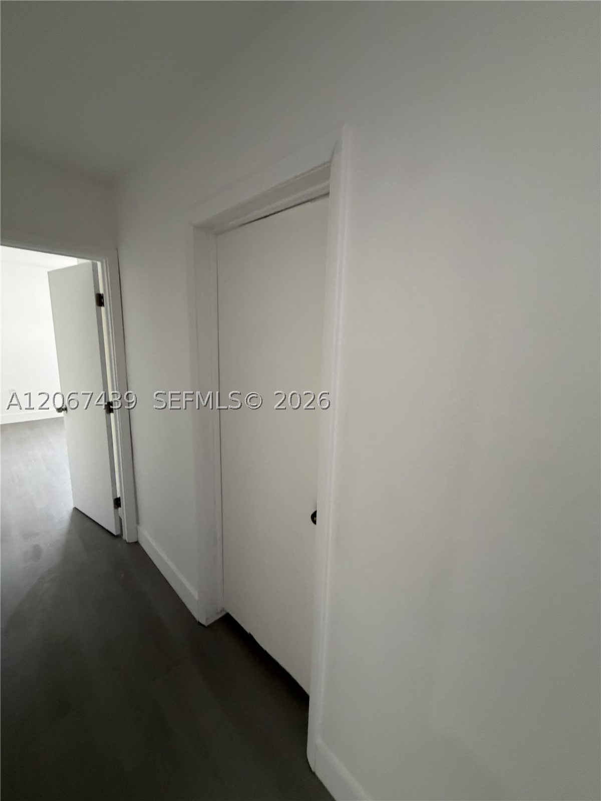 2424 Sw 21st Ter Main Property Photo 5