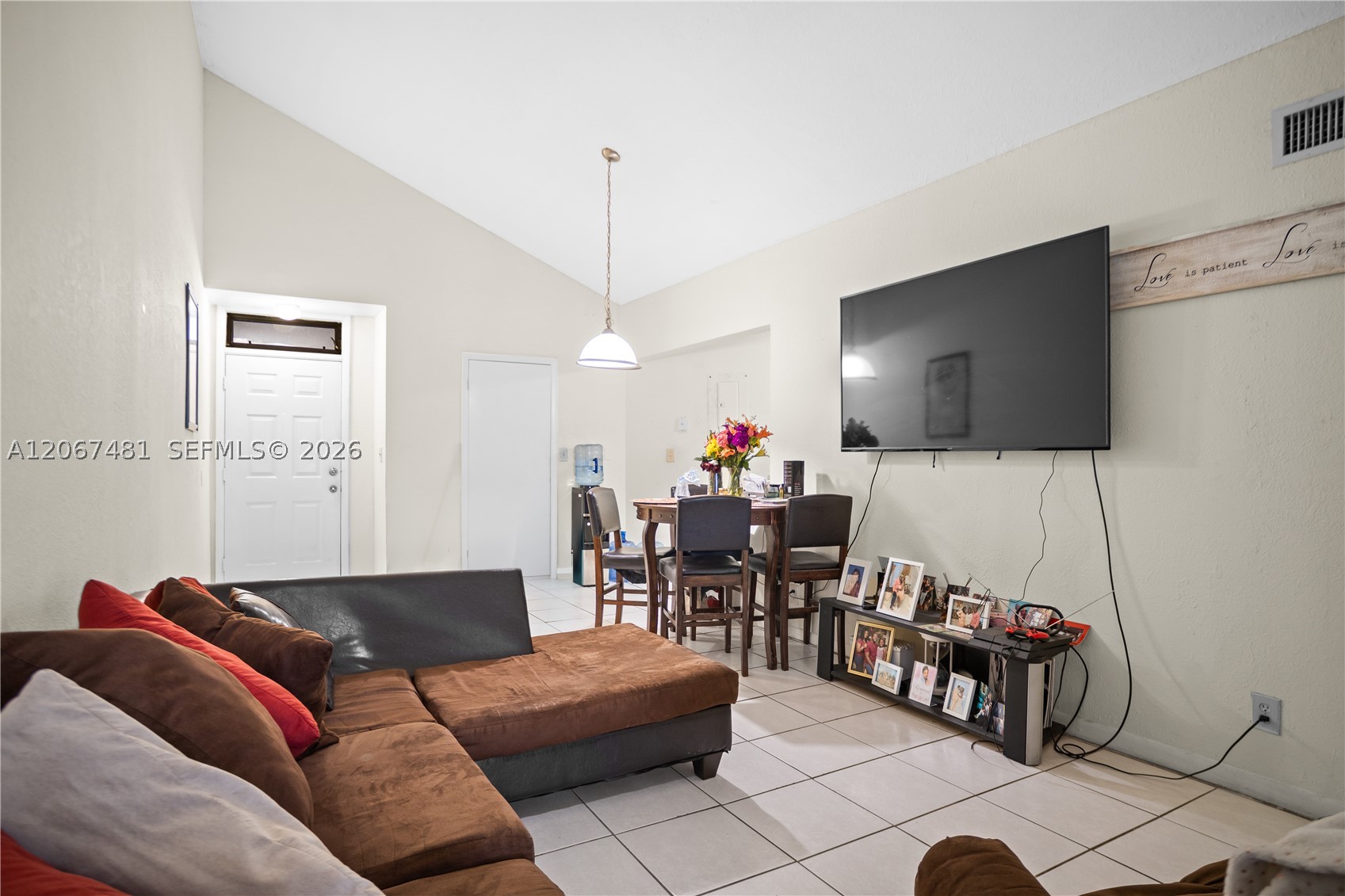 213 Lake Pointe Dr 203 Property Photo 8