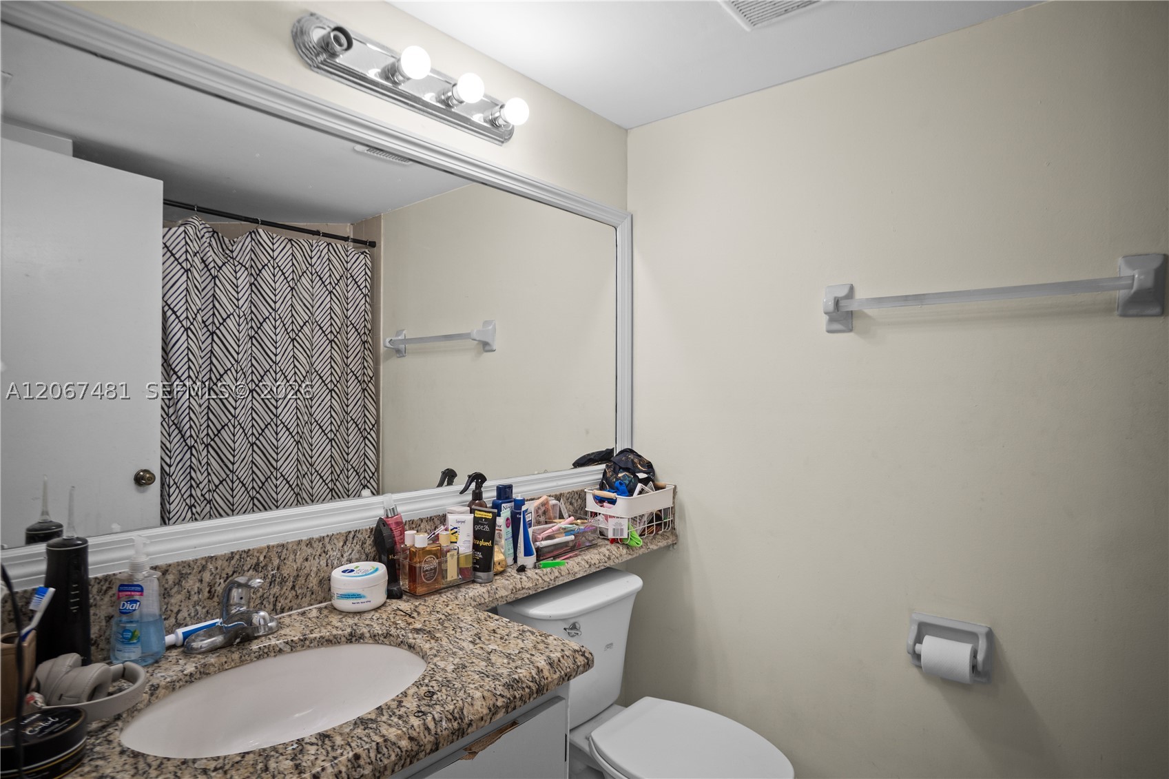 213 Lake Pointe Dr 203 Property Photo 9