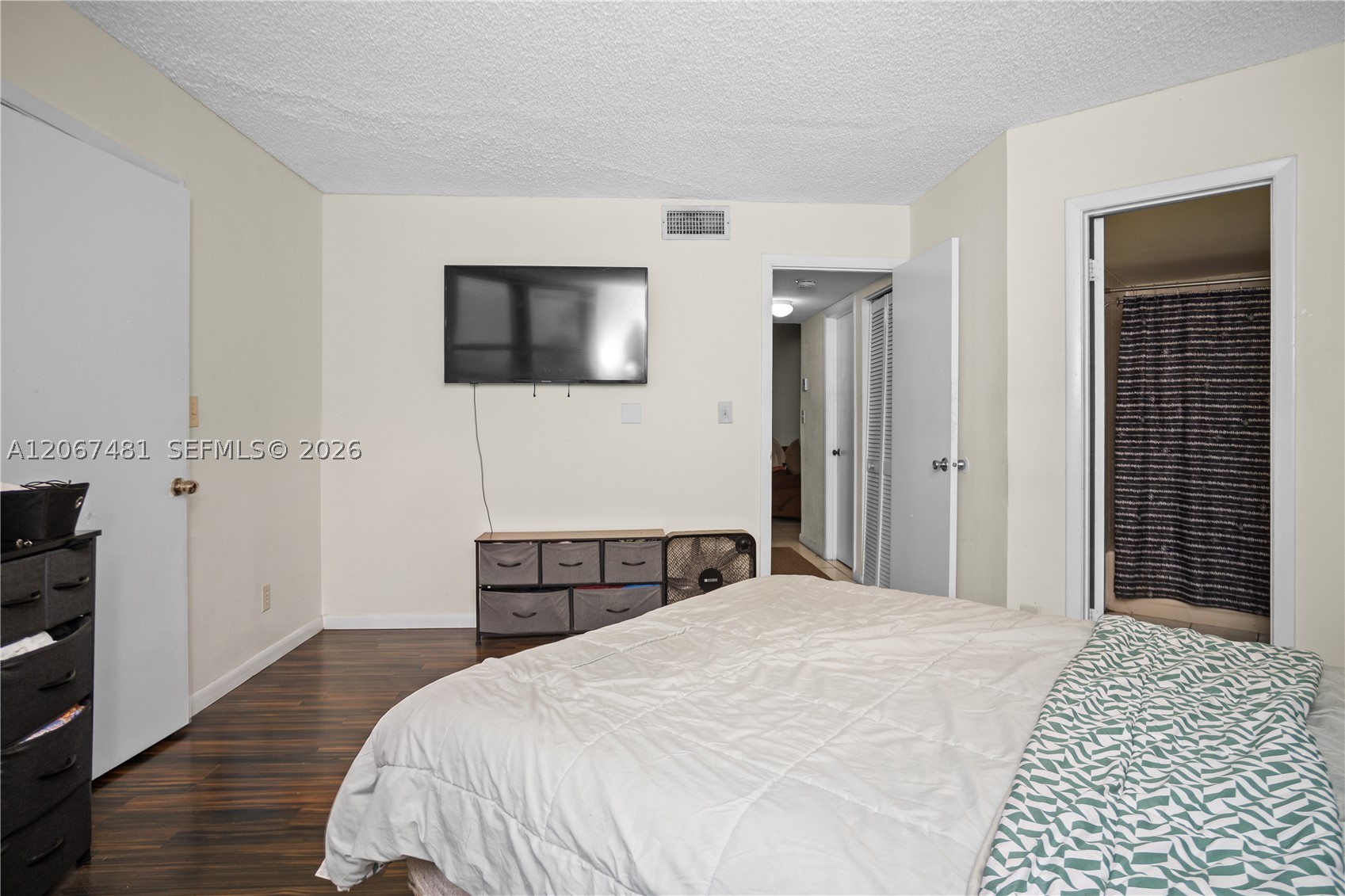 213 Lake Pointe Dr 203 Property Photo 10