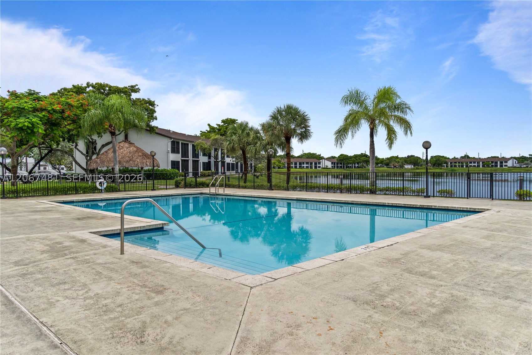 213 Lake Pointe Dr 203 Property Photo 14