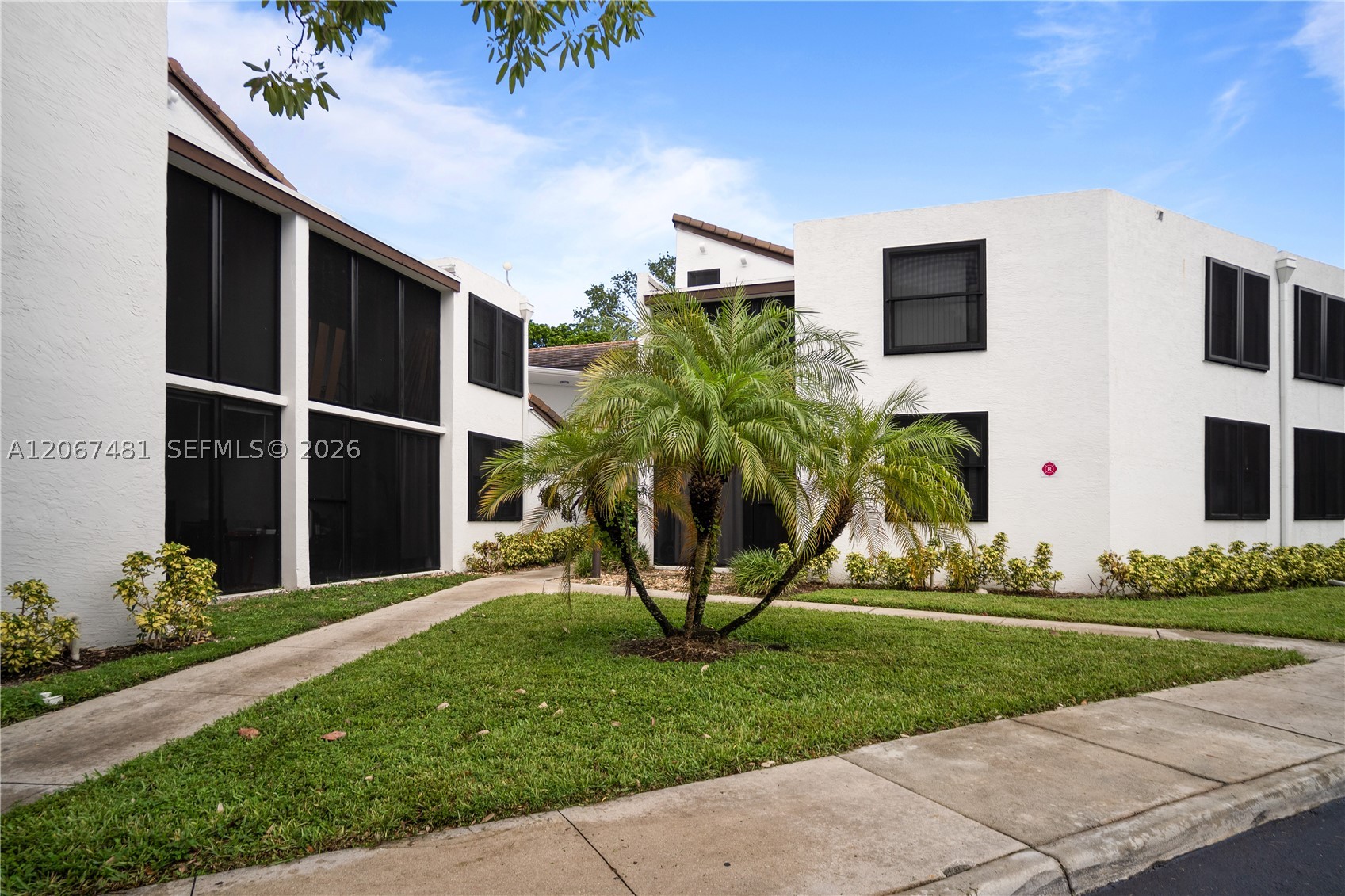 213 Lake Pointe Dr 203 Property Photo 16