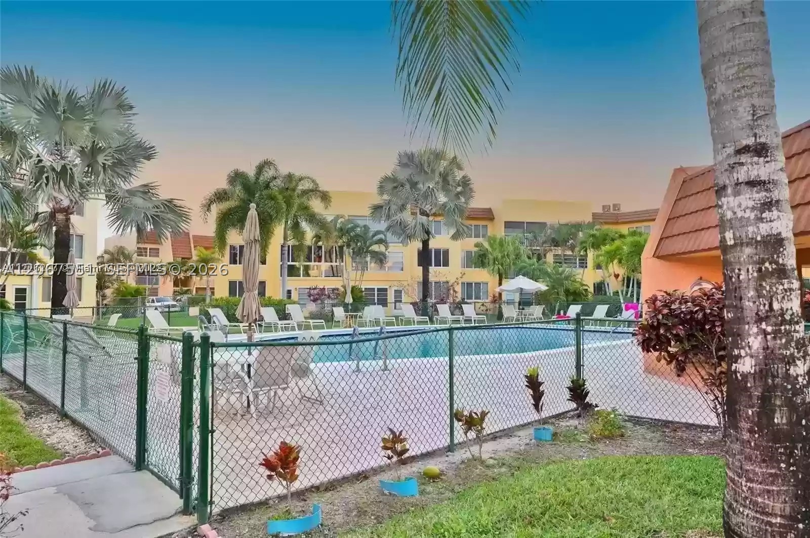 6870 Royal Palm Blvd 111m Property Photo 4