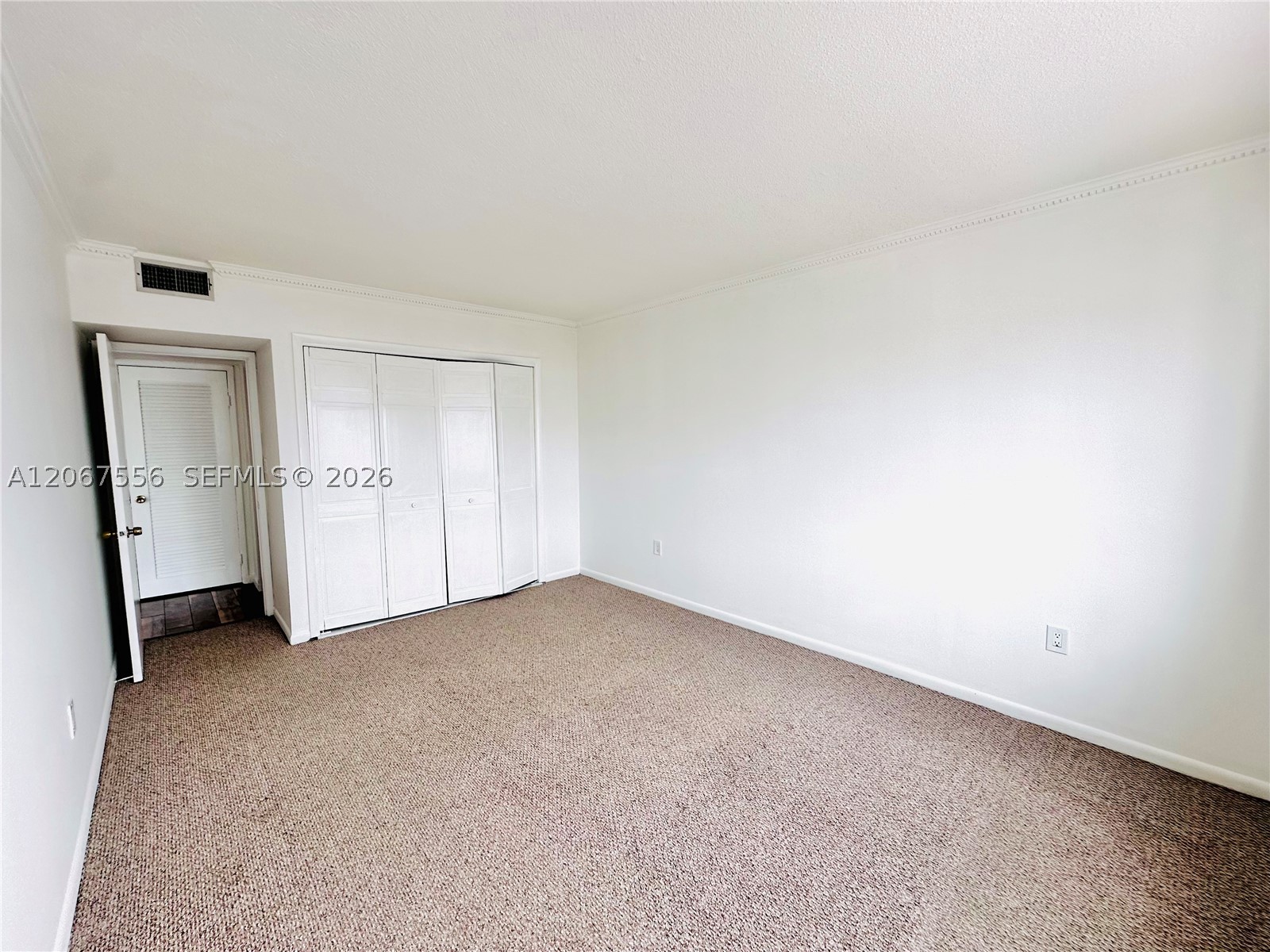 400 Kings Point Dr 714 Property Photo 11