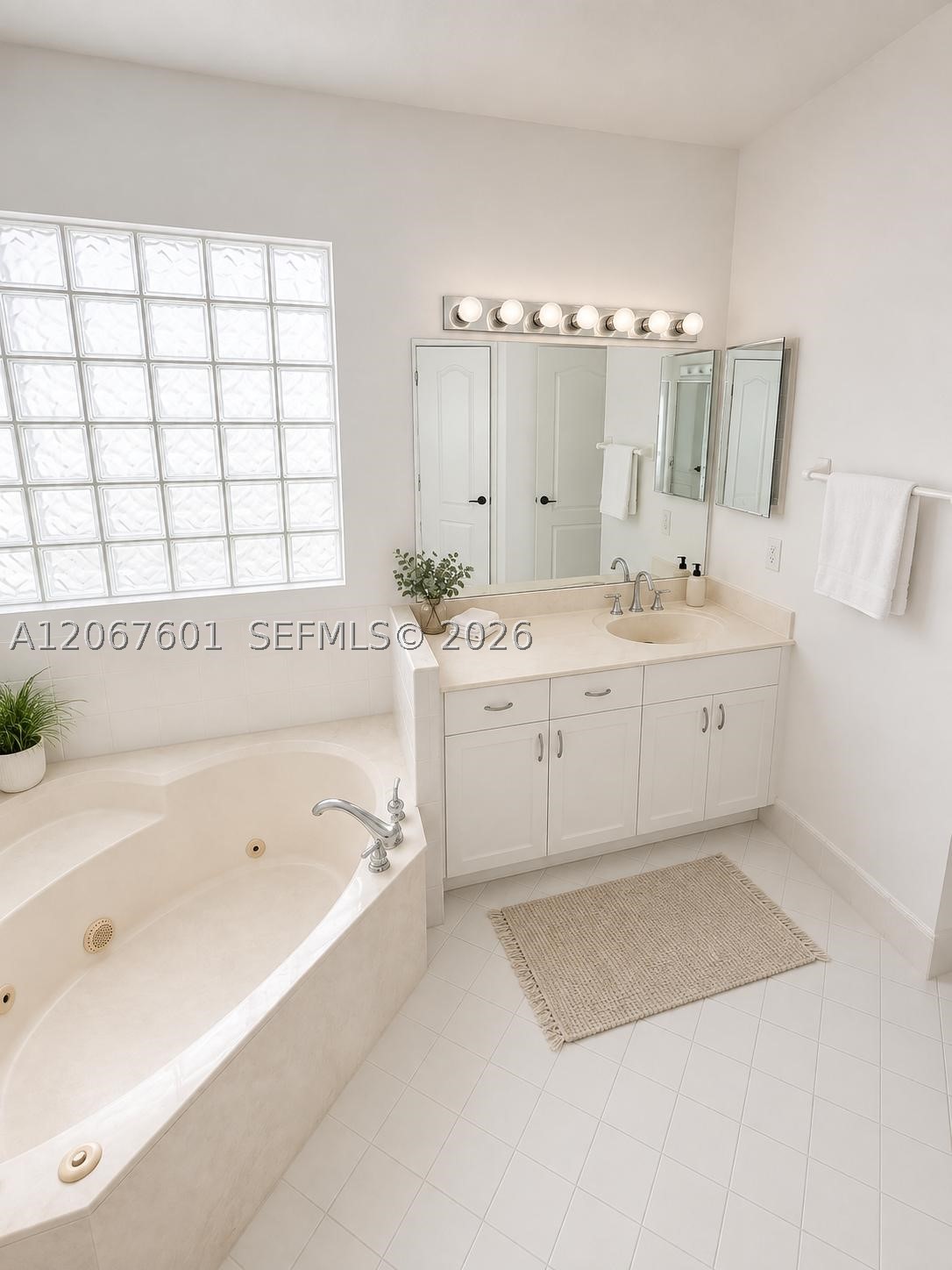 9763 Nw 29th St Property Photo 12